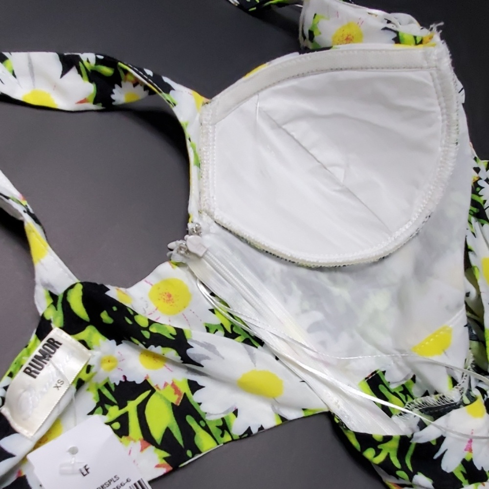 Rumor Boutique Romper - Picture 5 of 5